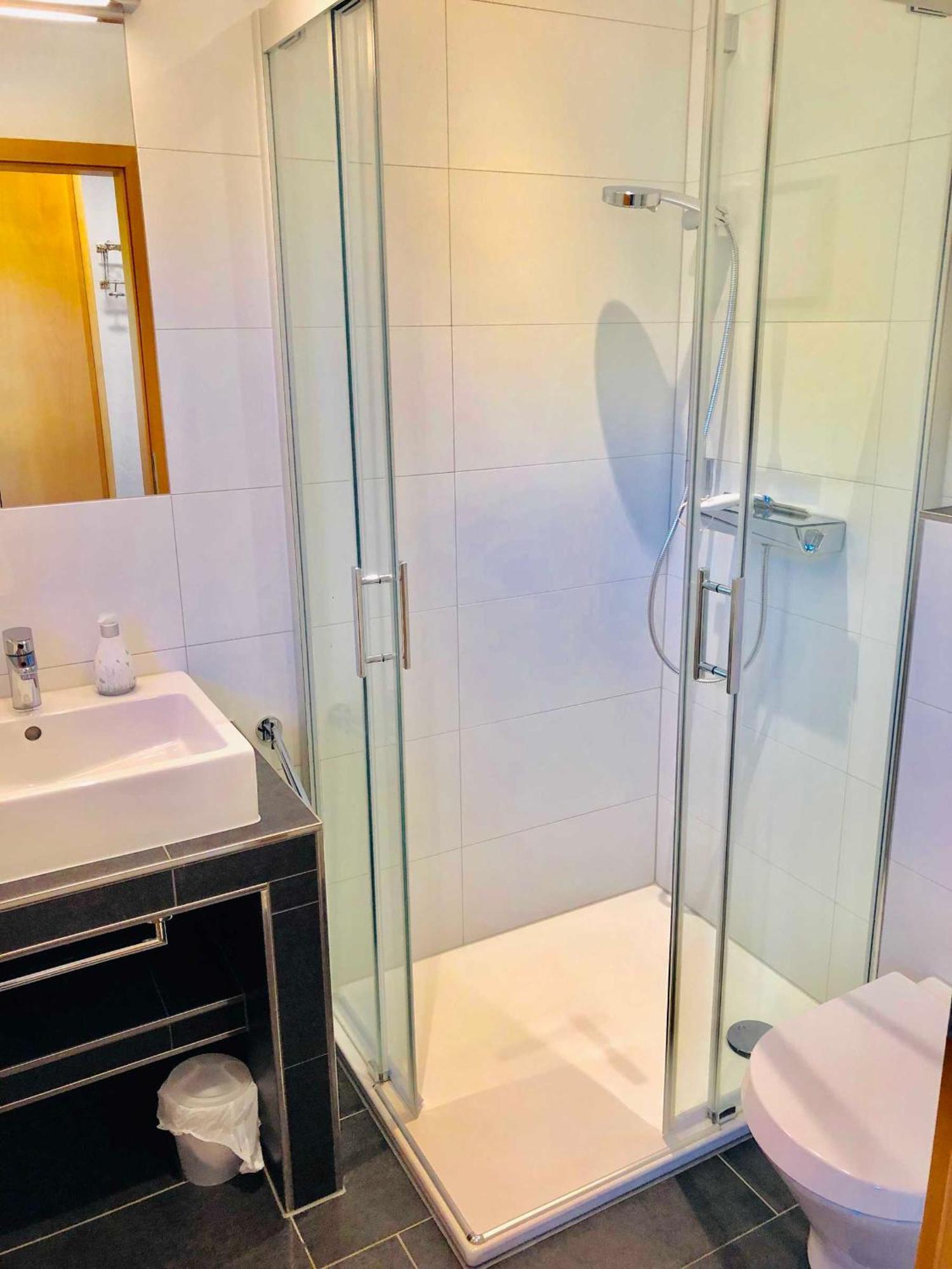 Komfortables Reetdachferienhaus Hasel 1 Puddemin Exteriér fotografie