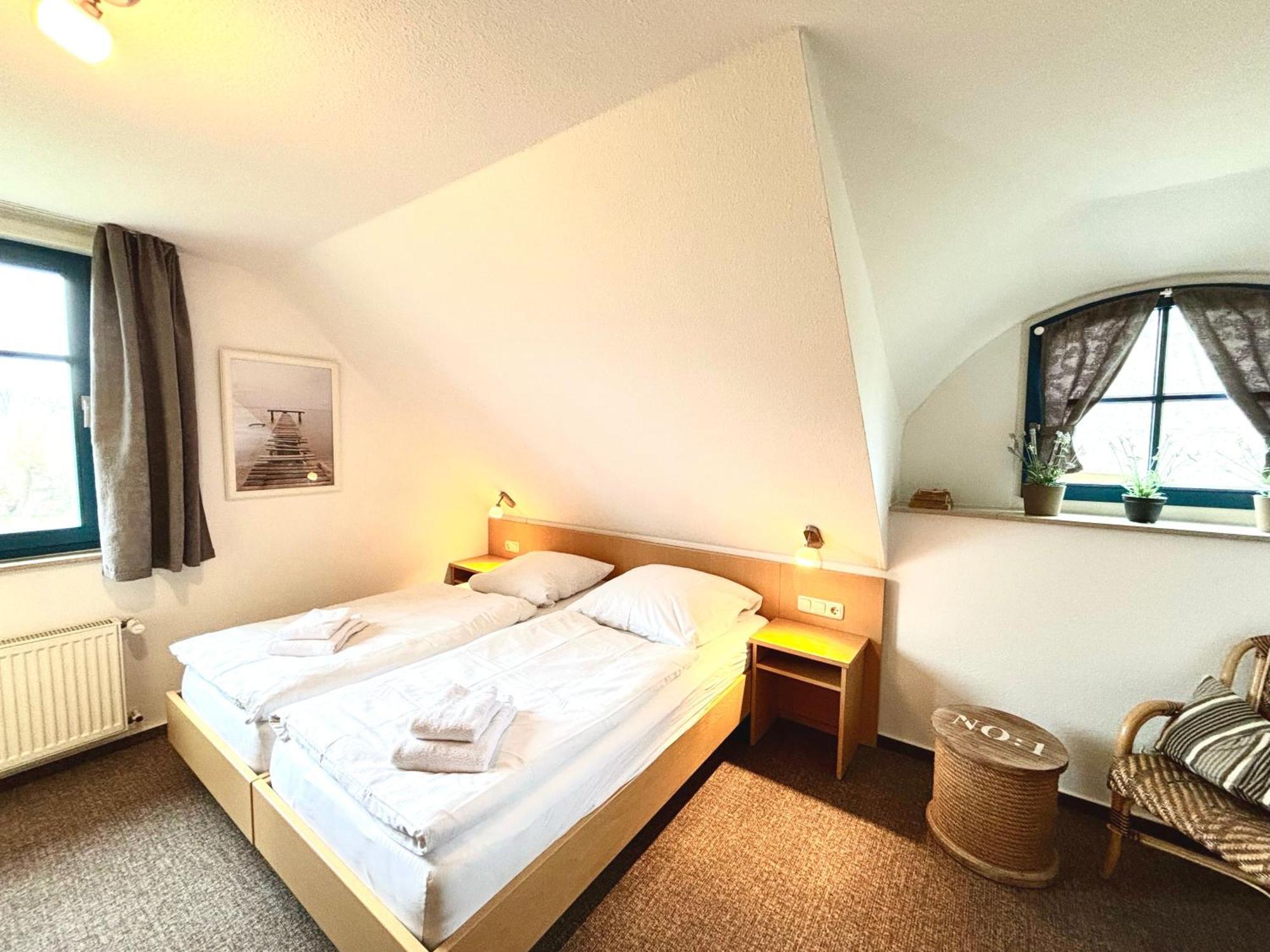 Komfortables Reetdachferienhaus Hasel 1 Puddemin Exteriér fotografie